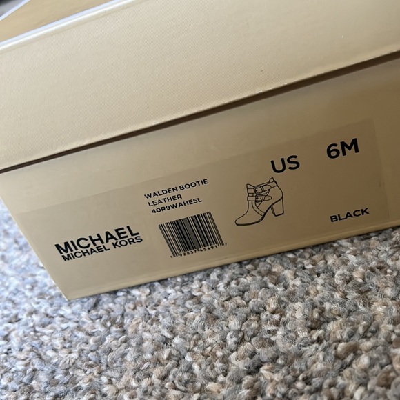 Michael Kors leather booties - Picture 7 of 8